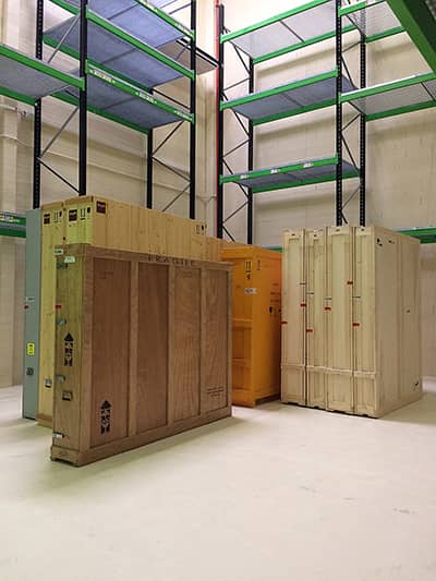 Stockage de l'exposition Francis Bacon dans les entrepôts sécurisés de Bovis Fine Art