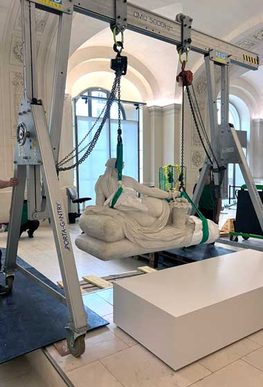 Manutention de sculpture à Nantes