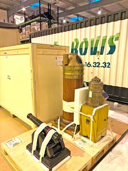 Emballage des oeuvres du Musée national de la Marine à Rochefort (17)